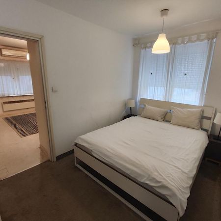 Balkan-Inn Apartments Belgrado Quarto foto